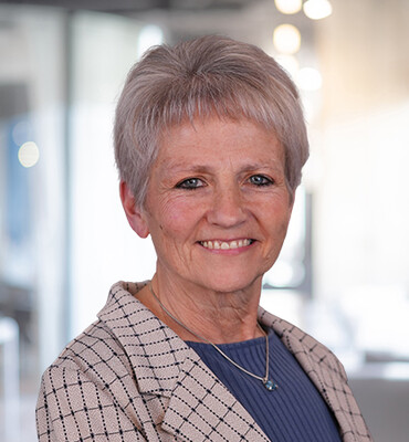 Michele Kovatchis Headshot