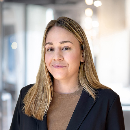 Laura Johnson Headshot