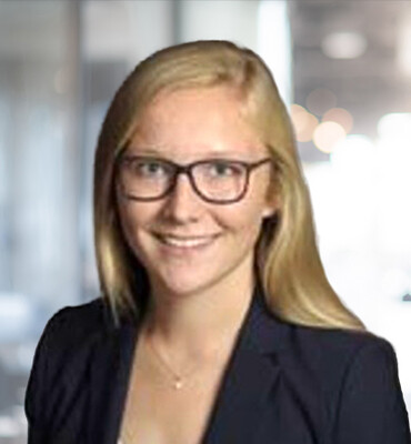 Alina Kontisheva Headshot