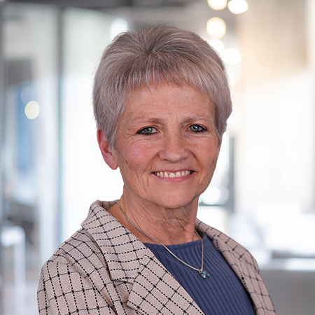 Michele Kovatchis Headshot