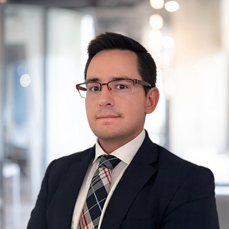 Douglas Bezeredi Headshot